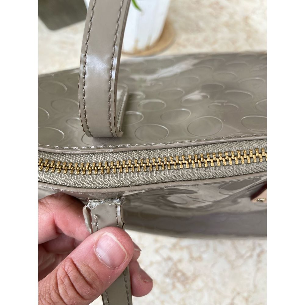 Kate Spade patent leather tote handbag- beige - tan - Picture 9 of 16